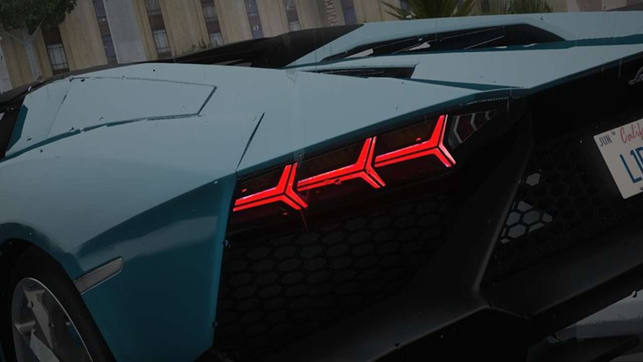 Lamborghini-Aventador-LP720-Roadster-4